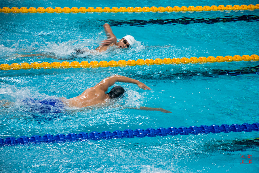 舞台上一展 舞台上一展